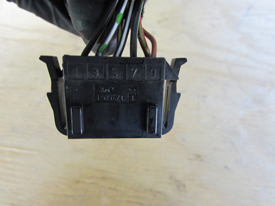 Audi TT Mk1 8N Hazard Dash Button Emergency Light Flashers Turn Signal Relay Connector Plug 1919727252